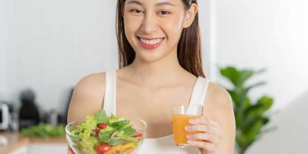 5 Foods to Eat and Avoid for Clear Skin and Acne-Free You